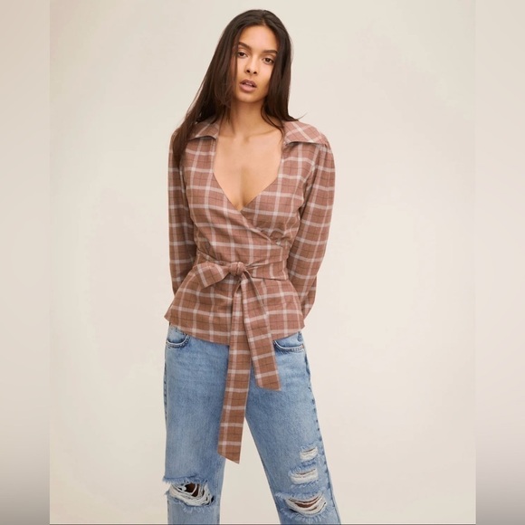 Marissa Webb Mia Lightweight Flannel Wrap Top Revolve Tan Plaid Size Small NWOT - Picture 1 of 11